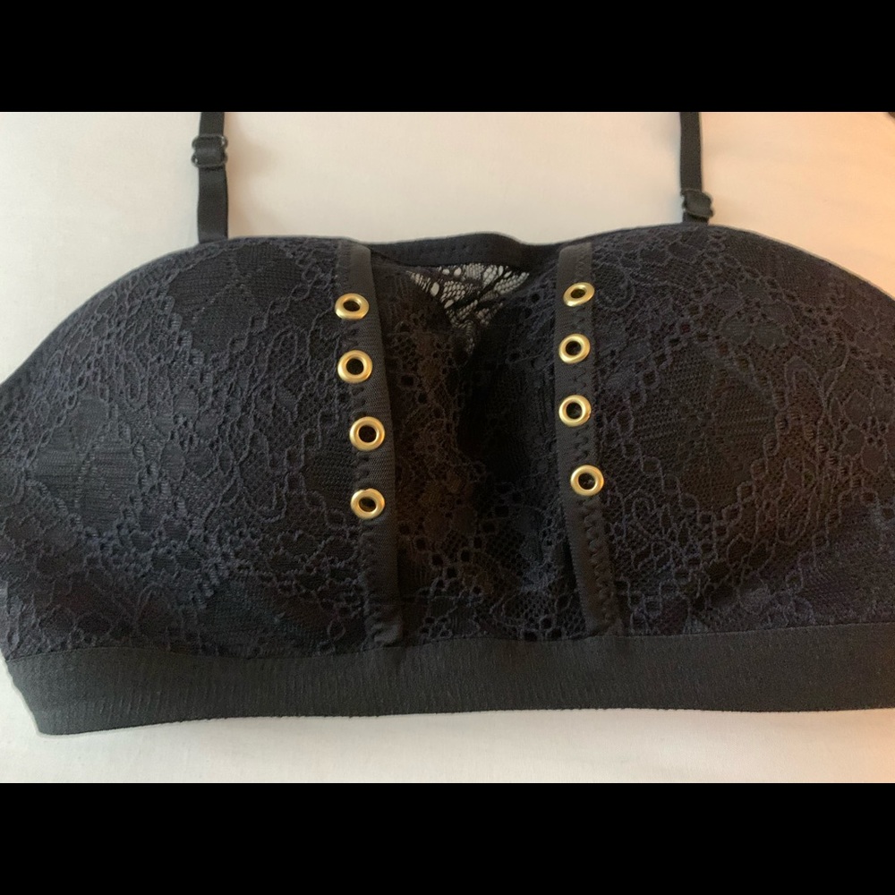 2 Push Up Bras! 32A NWT$20..for 2!